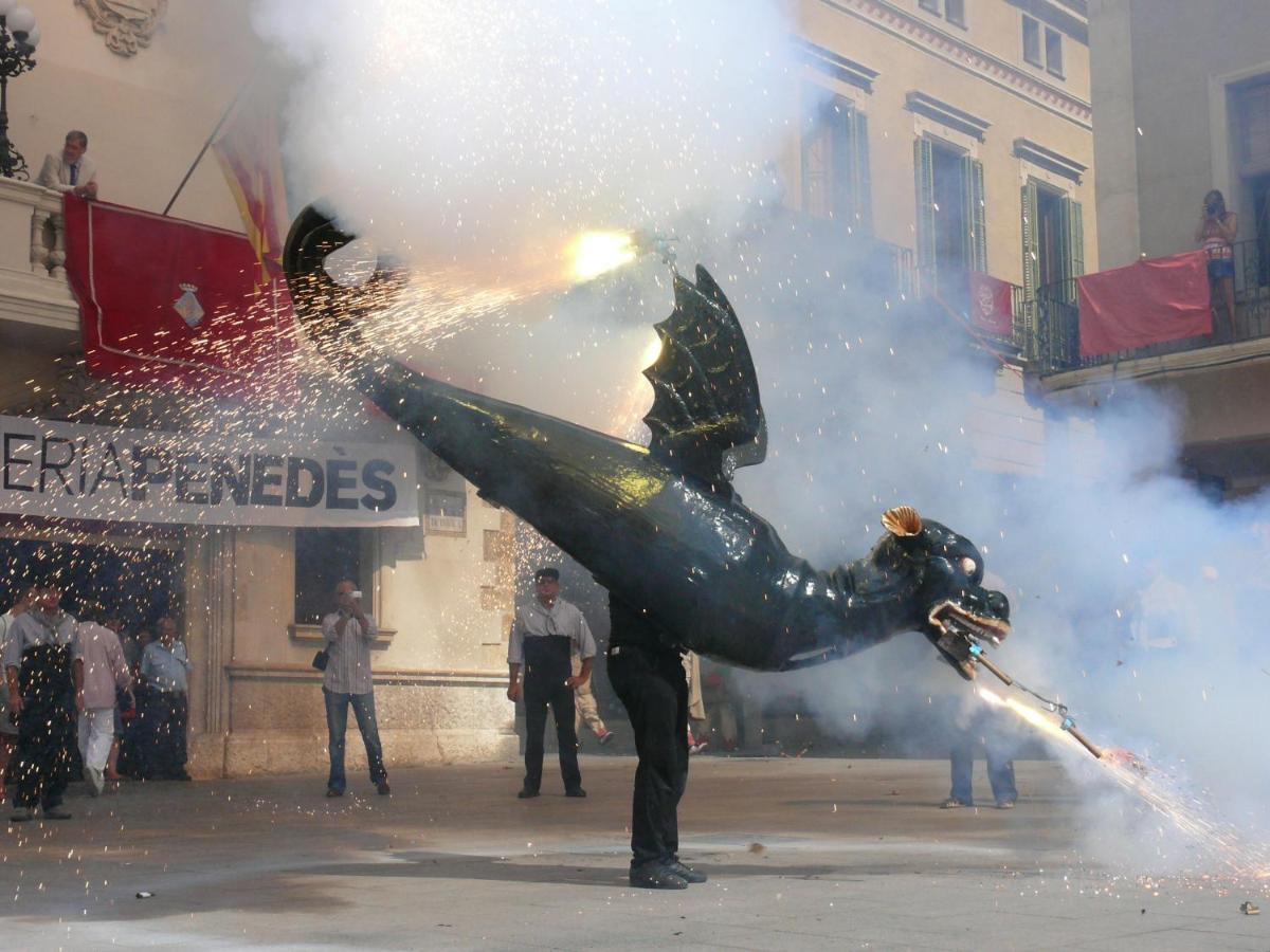 Tina De Vila, En La Capital Del Vino Vilafranca del Penedès Esterno foto